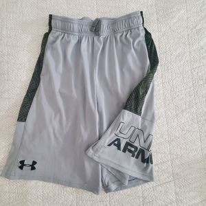 {Under Armour} boys gray and black shorts